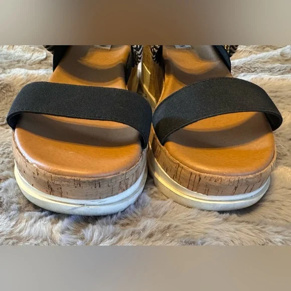 Steve Madden Platform Sandals 9.5 - Picture 5 of 6